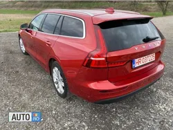 Rosu Utilizat 2019 Volvo V60 Break | 17.850 EUR (Puțin scump)