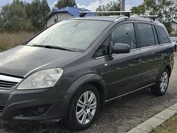 Utilizat 2010 Opel Zafira Monovolum | 2.900 EUR (Puțin scump)