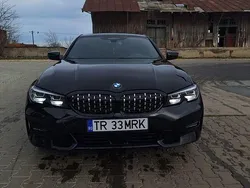Culoarenegru Utilizat 2020 BMW 320 Sport Line Berlinǎ | 22.500 EUR (Preț bun)