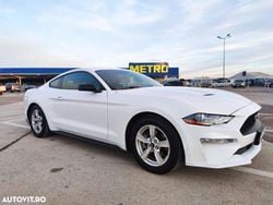 Alb Utilizat 2020 Ford Mustang Coupe | 27.000 EUR (Super Preț)