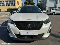 Alb Utilizat 2021 Peugeot 2008 Active SUV | 14.900 EUR (Preț OK)