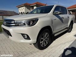 Culoarealb Utilizat 2016 Toyota HiLux Style Pickup | 30.000 EUR (Scump)