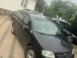 Utilizat 2005 VW Touran Monovolum | 1.400 EUR (Super Preț)
