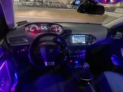 Utilizat 2015 Peugeot 308 Break | 6.500 EUR (Puțin scump)