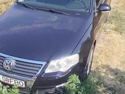 Utilizat 2006 VW Passat Berlinǎ | 2.000 EUR