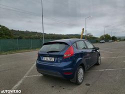 Culoarealbastru Utilizat 2009 Ford Fiesta Titanium Hatchback | 2.800 EUR (Preț bun)