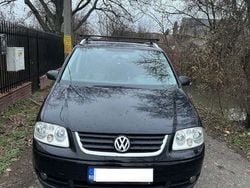 Negru Utilizat 2005 VW Touran Highline Monovolum | 2.300 EUR