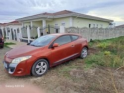 Portocaliu Utilizat 2009 Renault Mégane III Coupe | 3.200 EUR (Preț bun)