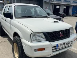 Alb Utilizat 2003 Mitsubishi L200 Pickup | 3.400 EUR