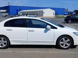 Culoarealb Utilizat 2008 Honda Civic Hatchback | 3.000 EUR (Super Preț)