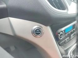 Utilizat 2013 Ford C-MAX Monovolum | 2.899 EUR