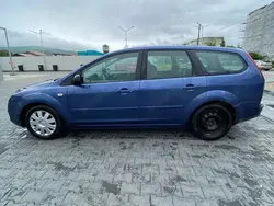 Albastru Utilizat 2005 Ford Focus Berlinǎ | 2.000 EUR (Puțin scump)