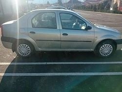 Utilizat 2005 Dacia Logan Berlinǎ | 900 EUR (Super Preț)