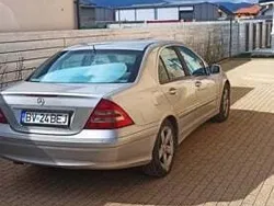 Utilizat 2024 Mercedes 220 Berlinǎ | 3.000 EUR