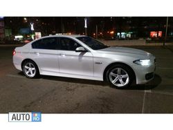 Alb Utilizat 2015 BMW 520 Sport Line Berlinǎ | 21.300 EUR (Scump)