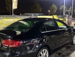 Culoarenegru Utilizat 2013 VW Jetta Highline Berlinǎ | 7.300 EUR (Preț OK)