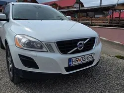 Alb Utilizat 2012 Volvo XC60 Summum SUV | 11.000 EUR (Preț OK)