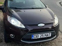 Violet Utilizat 2010 Ford Fiesta Titanium Hatchback | 3.000 EUR