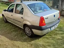 Utilizat 2005 Dacia Logan Berlinǎ | 2.500 EUR
