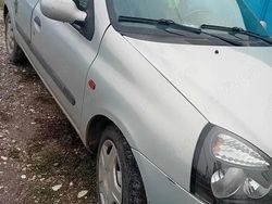 Utilizat 2001 Renault Clio II Hatchback | 1.000 EUR (Preț OK)