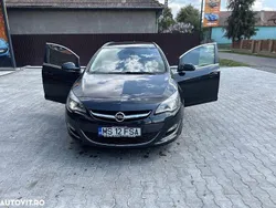 Culoarenegru Utilizat 2014 Opel Astra Break | 4.600 EUR (Super Preț)