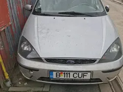 Utilizat 2002 Ford Focus Ghia Berlinǎ | 1.200 EUR (Puțin scump)