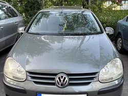 Culoareverde Utilizat 2005 VW Golf IV Trendline Hatchback | 2.500 EUR