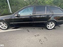 Culoarenegru Utilizat 2001 Mercedes C270 Avantgarde Break | 2.500 EUR