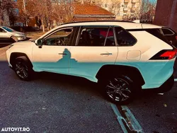 Alb Utilizat 2022 Toyota RAV4 Hybrid Luxury SUV | 35.000 EUR (Preț OK)