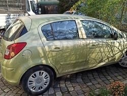 Verde Utilizat 2008 Opel Corsa Hatchback | 2.100 EUR (Preț OK)