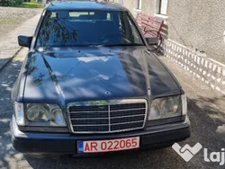 Maro Utilizat 1995 Mercedes E300 | 8.500 EUR