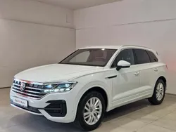 Albnormal Utilizat 2022 VW Touareg R-line SUV | 50.000 EUR (Scump)