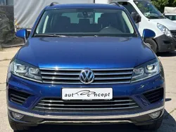 Albastru Utilizat 2016 VW Touareg SUV | 17.990 EUR (Super Preț)