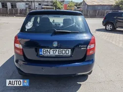 Albastru Utilizat 2013 Skoda Fabia Hatchback | 4.500 EUR