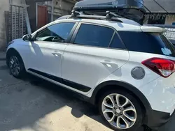 Alb Utilizat 2017 Hyundai i20 Active SUV | 10.550 EUR (Preț OK)