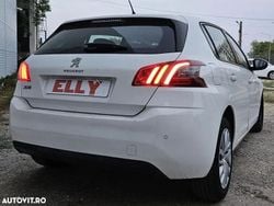 Culoarealb Utilizat 2020 Peugeot 308 Allure Hatchback | 8.385 EUR (Preț bun)