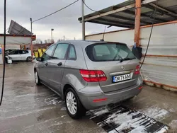 Mercedes B180
