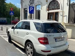 Alb Utilizat 2010 Mercedes ML300 SUV | 10.499 EUR
