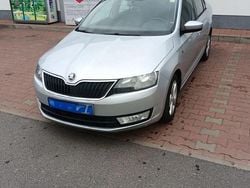 Culoareargint Utilizat 2014 Skoda Rapid Ambition Hatchback | 6.400 EUR (Preț OK)