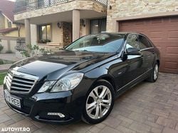 Culoarenegru Utilizat 2009 Mercedes E250 Berlinǎ | 5.950 EUR (Preț OK)