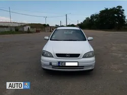 Alb Utilizat 2004 Opel Astra Break | 2.500 EUR (Scump)