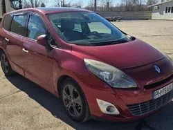 Rosu Utilizat 2010 Renault Grand Scénic III Monovolum | 5.100 EUR (Preț OK)