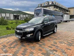 Culoarenegru Utilizat 2011 Chevrolet Captiva LT SUV | 5.950 EUR