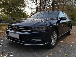 Culoarenegru Utilizat 2020 VW Passat Highline Berlinǎ | 18.999 EUR (Preț bun)