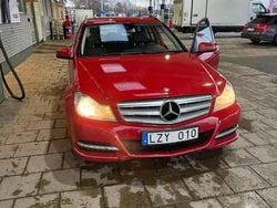 Rosu Utilizat 2012 Mercedes C180 Avantgarde Break | 9.200 EUR (Scump)