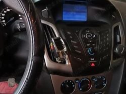 Utilizat 2011 Ford Focus Berlinǎ | 4.000 EUR