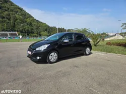 Culoarenegru Utilizat 2014 Peugeot 208 Hatchback | 4.590 EUR (Preț OK)