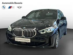 Black sapphire metallic metalizat Utilizat 2022 BMW 118 Comfort Edition Hatchback | 22.240 EUR (Preț OK)
