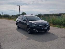 Culoarenegru Utilizat 2015 Peugeot 308 Break | 4.100 EUR (Super Preț)