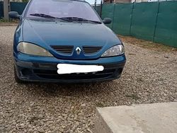 Utilizat 2000 Renault Mégane Berlinǎ | 3.700 EUR